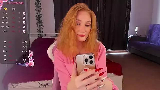 ReddHotPipper from StripChat