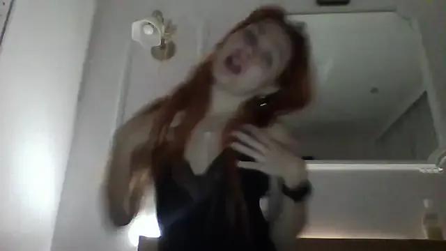 RedfoxLaya webcams show profile image 