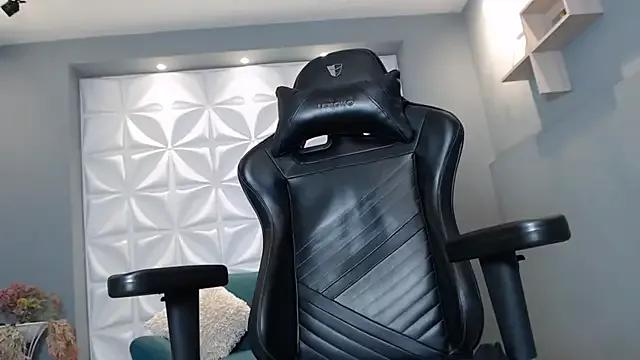 RedFuckDoll from StripChat is Freechat