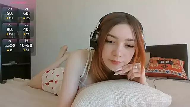 RedheadMisty from StripChat is Freechat