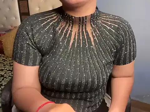 Reena_R from StripChat