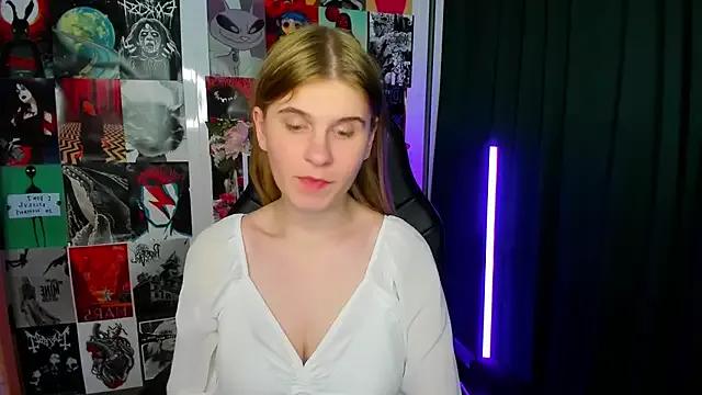 Remilia_gin from StripChat is Freechat