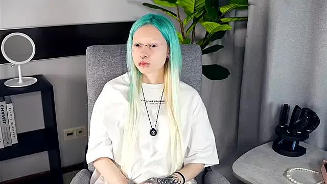 RendaBacke from StripChat is Freechat