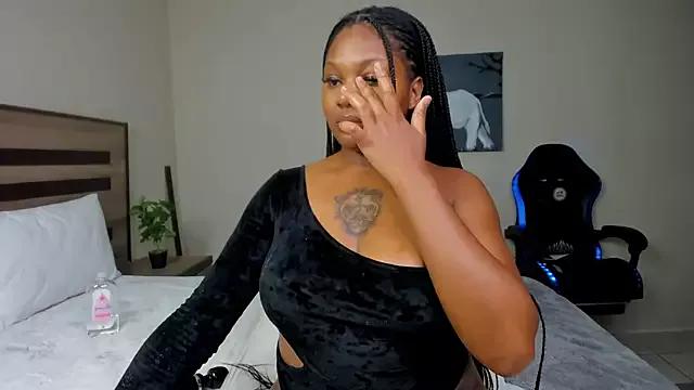 Renee-18 from StripChat