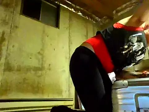 renegade_vyxxen from StripChat