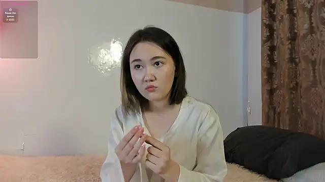 renesmaluv from StripChat