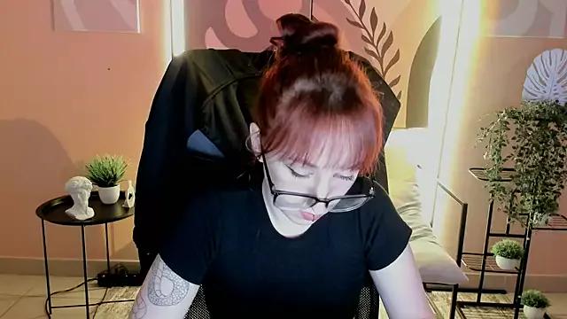 Photos of ReynHilld from StripChat is Freechat