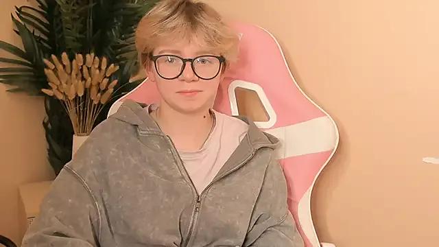 RinaPollet from StripChat is Freechat