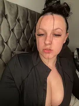 riri_bstvx from StripChat