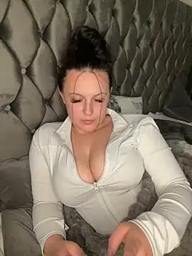 riri_bstvx from StripChat