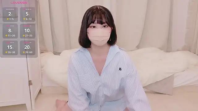 Ririka_berry from StripChat