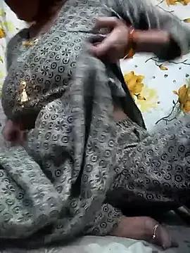 Ritika_Raniii from StripChat