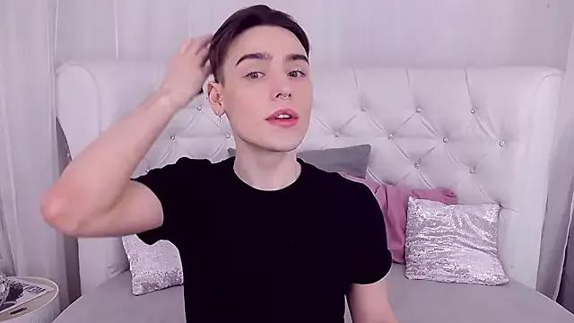 RobbyCharming from StripChat