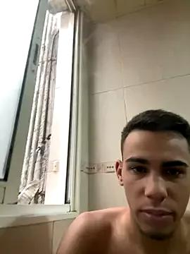 Romanalegre from StripChat is Freechat