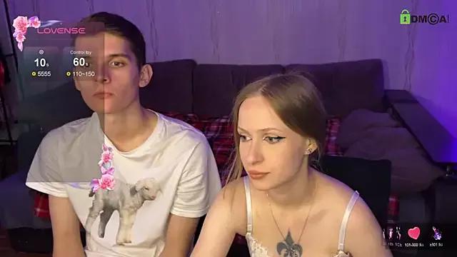 Romanhavesweetydick777 from StripChat is Freechat