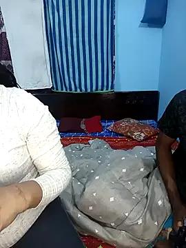 Photos of RomanticCouple432 from StripChat is Freechat