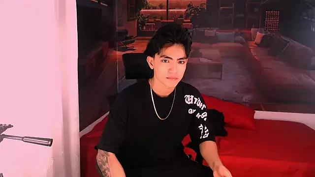 RomeoMillerr from StripChat is Freechat