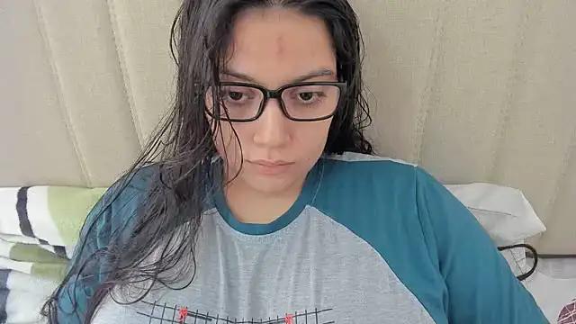 Photos of roniewester from StripChat is Freechat
