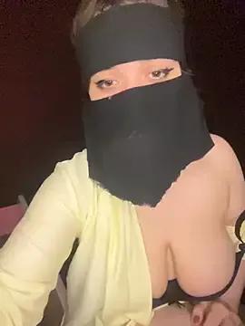 RooVaaN-Xx from StripChat