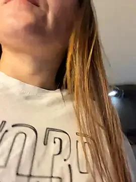 Photos of RosaliaVicky from StripChat is Freechat