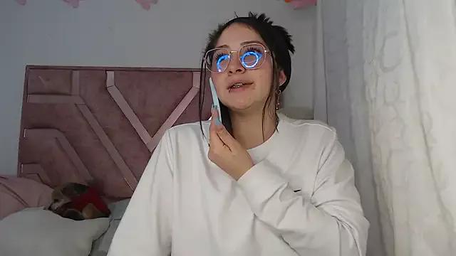 Rosaline_Baker- webcams show profile image 