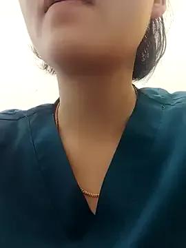Rose_Anne from StripChat is Freechat