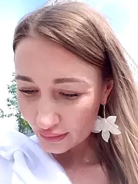 Rose_PussyLips from StripChat is Freechat