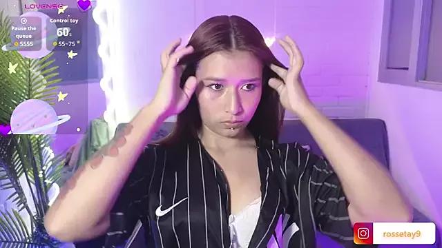 Rosee_tay from StripChat is Freechat