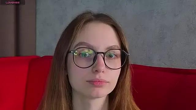 RoseeBarth from StripChat is Freechat