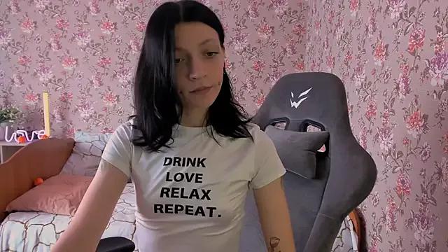 roselolly from StripChat is Freechat