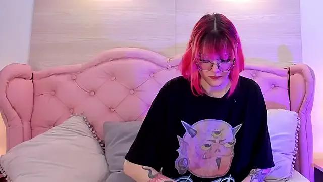 Rossiie_Hunt_ from StripChat is Freechat