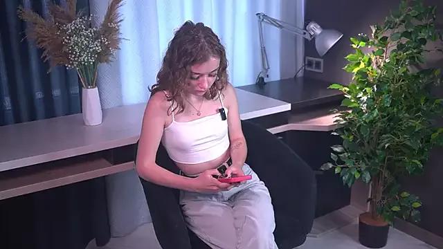 RosyFluck from StripChat is Freechat