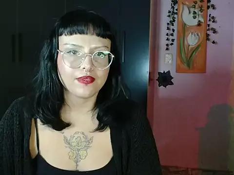 Rowenatattoo webcams show profile image 