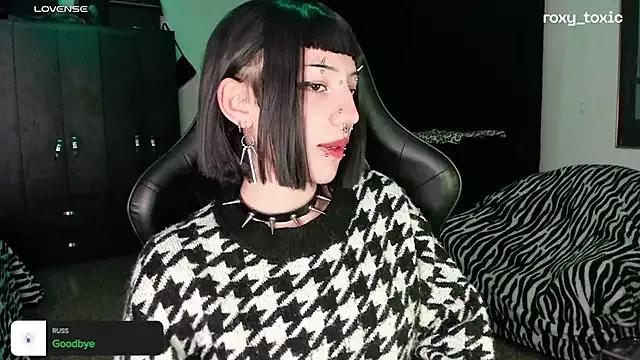 Dirty chat webcam: explore liveshows with versed models, from laying bare to fetishes, in a variety of sexy free adult webcams.
