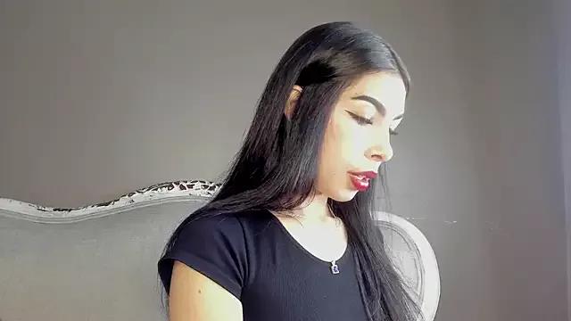 RoxyReign from StripChat is Freechat