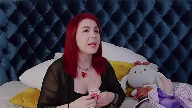 RoxyRosemalin from StripChat is Freechat