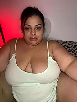 RoyalCurves from StripChat is Freechat