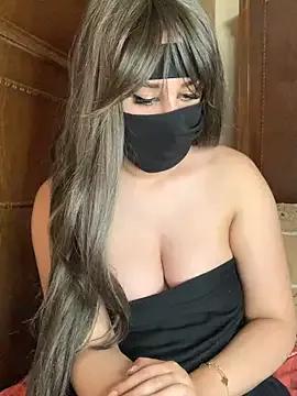 Rozzaa from StripChat