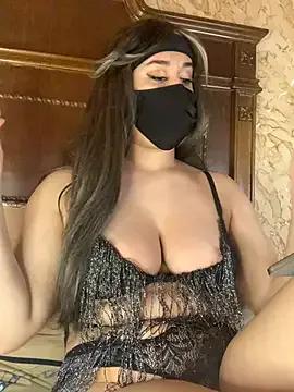 Rozzaa from StripChat