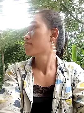 rubi_bae from StripChat is Freechat