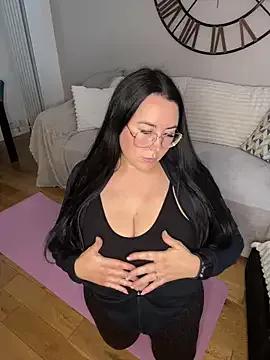 Ruby-Black from StripChat is Freechat