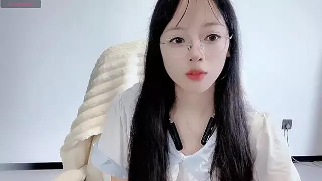 ruirui-888 from StripChat