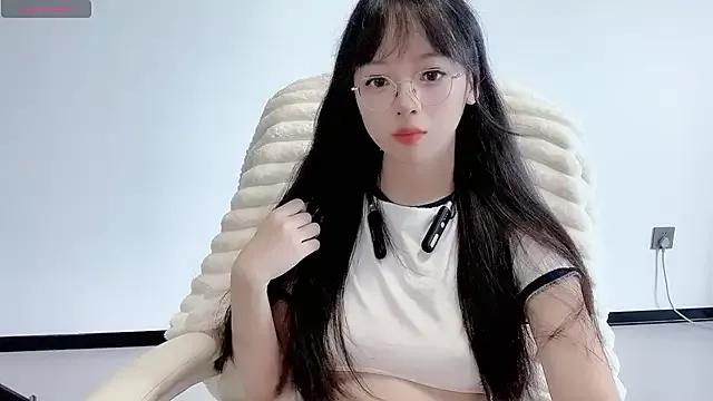 ruirui-888 from StripChat