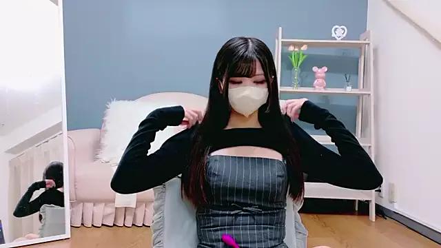 Ruru-shuv from StripChat