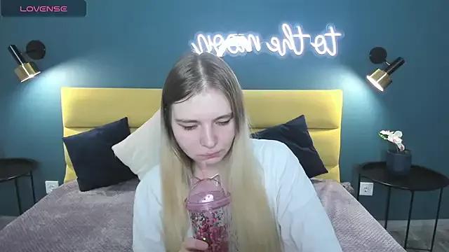 RuthBryant from StripChat is Freechat