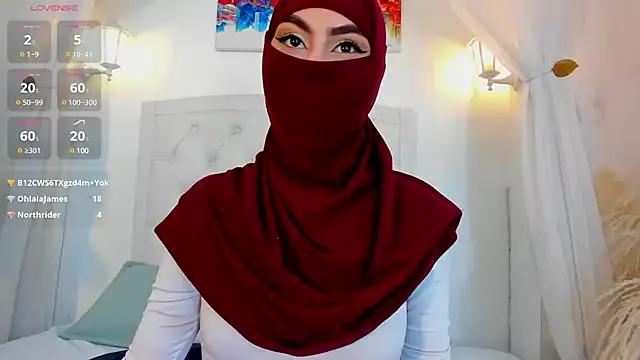 saamia_ from StripChat
