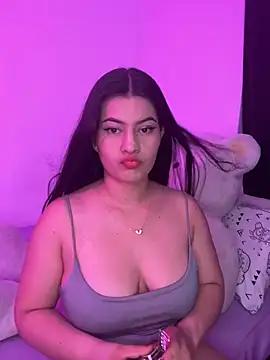 Saanvi21 from StripChat