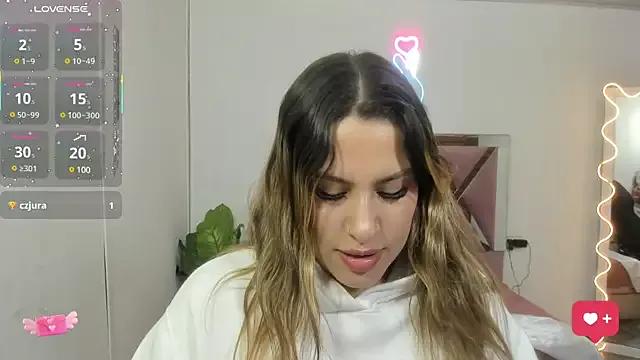 saaya_tay from StripChat