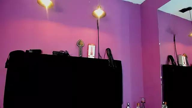 SabbathSinclair from StripChat