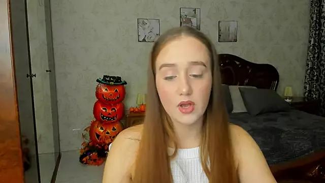 SabrinaCandi from StripChat is Freechat